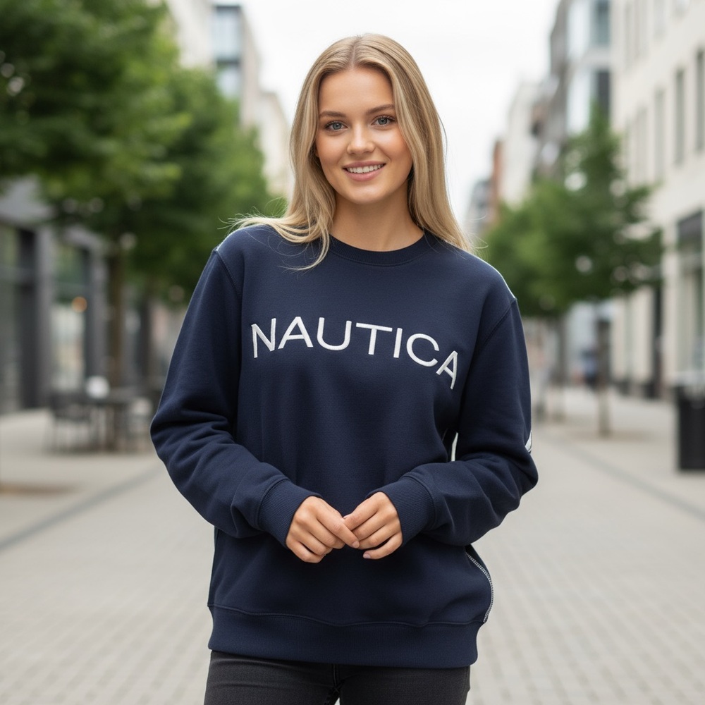 Nautica Women's Navy Crew Neck Sweater Size‎ Medium